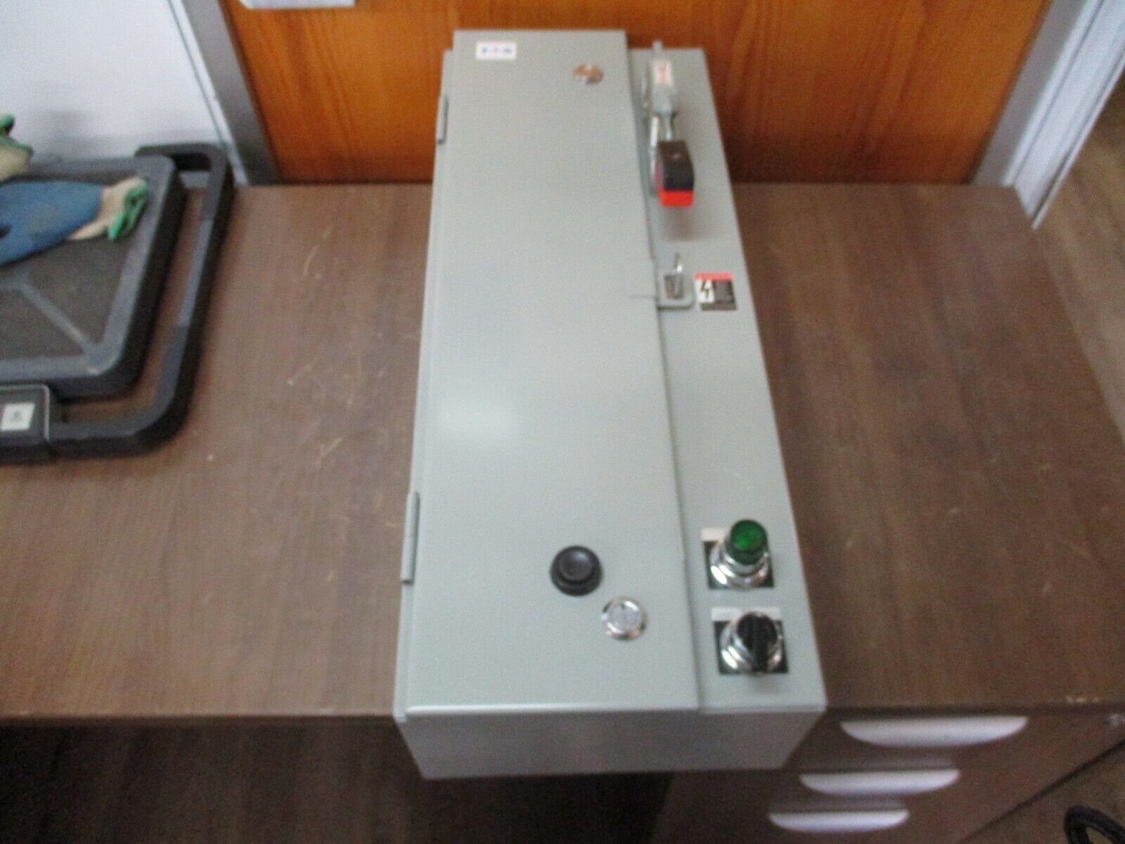 Eaton Size 0 Combination ECN1601AHB 120V Coil Type 1 Enclosure New Surplus