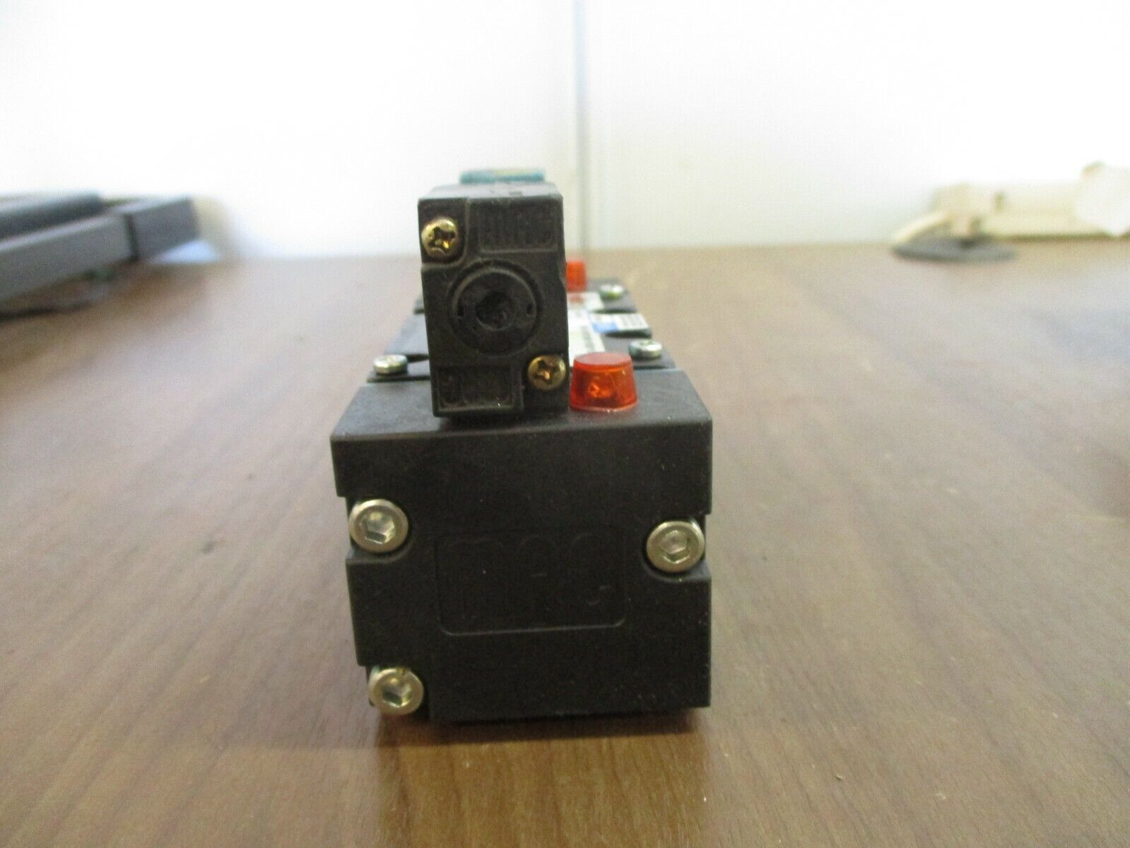MAC Solenoid Valve MV-P2A-ABDA-DM-DJAP-1DG New Surplus