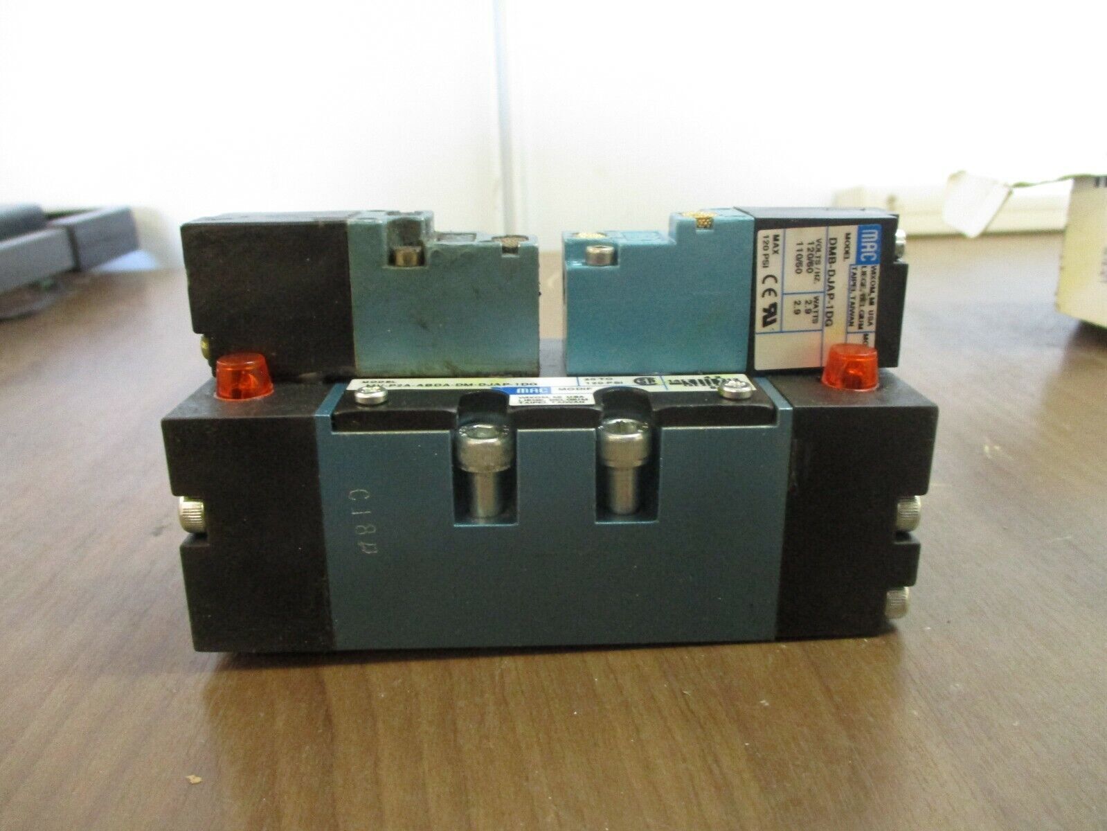 MAC Solenoid Valve MV-P2A-ABDA-DM-DJAP-1DG New Surplus