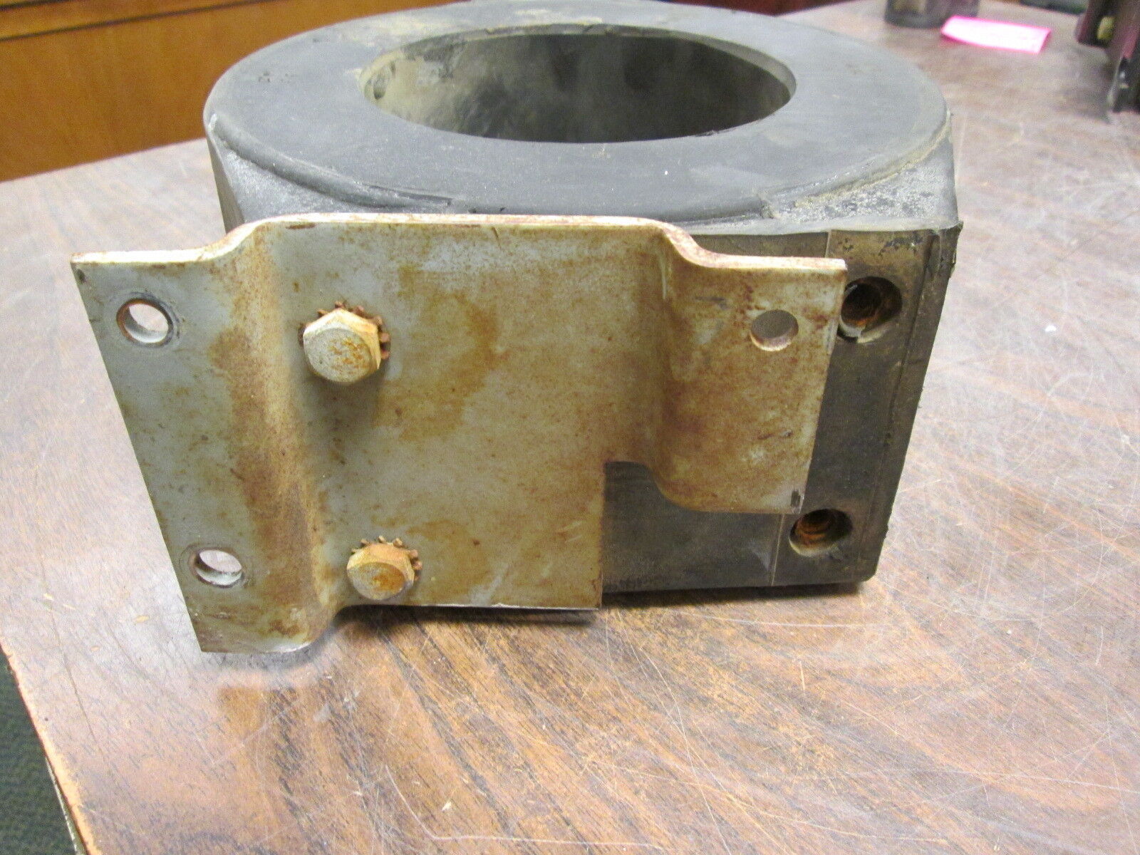 GE Type JCS-0 Current Transformer 750X10G2 Ratio 100:5A 600V 25-400Hz Used