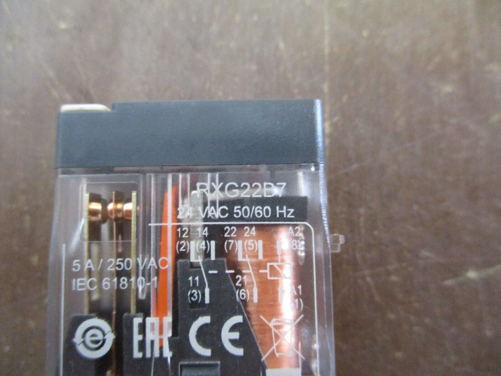 Schneider Electric Relay RXG22B7 24V Coil w/ Base Used