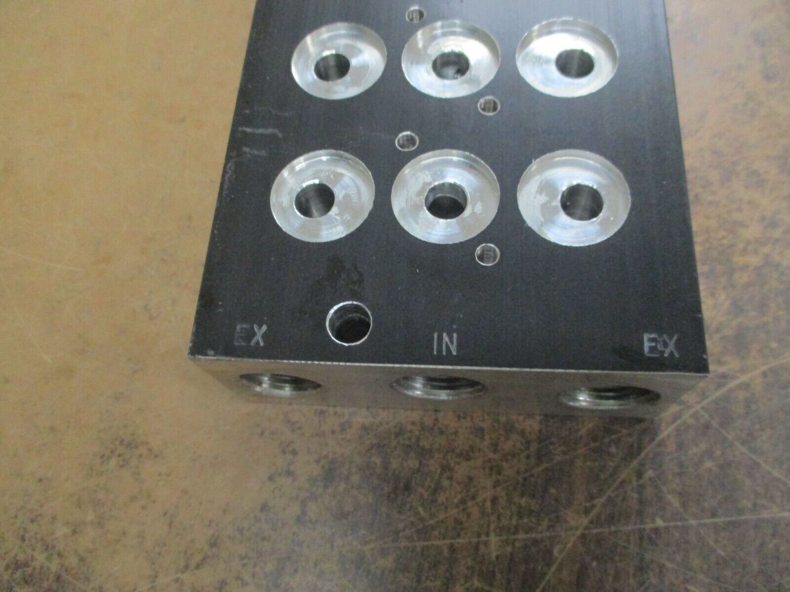 MAC Circuit Bar 36-Port Used