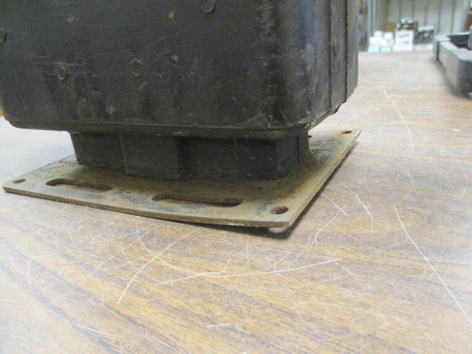 GE Type JKM-3 Current Transformer 497X33 Ratio 400:5A Used