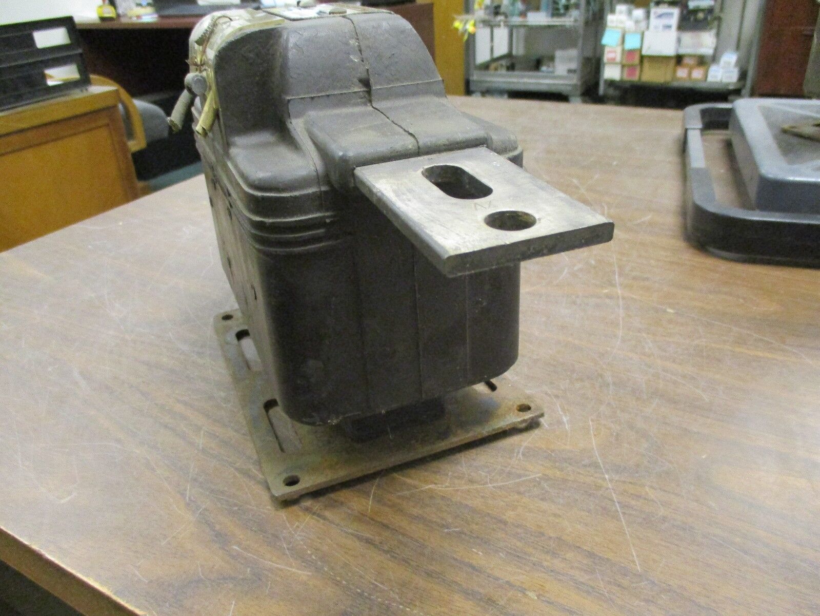 GE Type JKM-3 Current Transformer 497X33 Ratio 400:5A Used