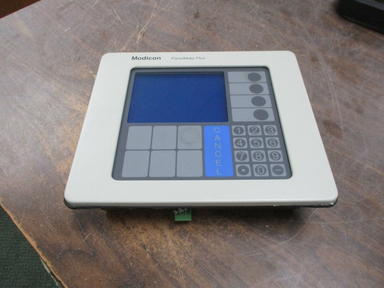 Modicon PanelMate Plus MM-PM10-200 18-30VDC 11W Used