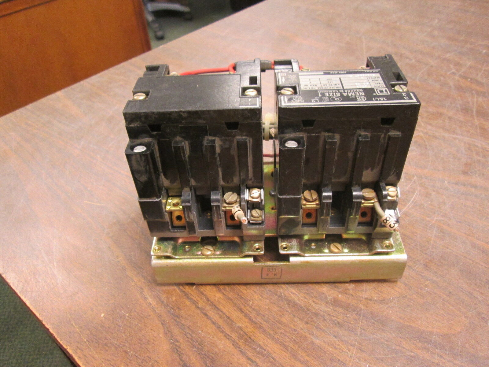 Square D Size 1 Reversing Contactor 8702 SC0-2 8702 SC0-2 120V Coil Used