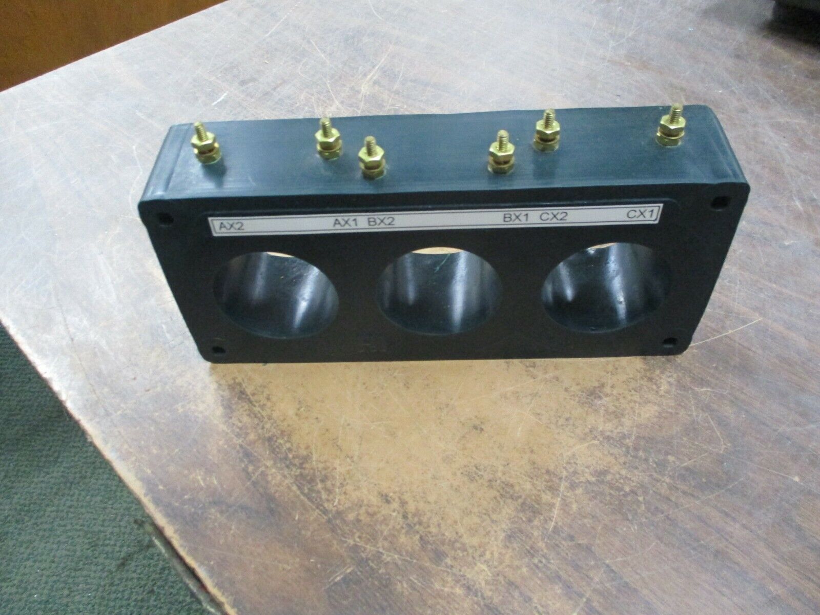 EMC Current Transformer 3P2127-1200-2.4 Ratio 1200:2.4A 600V 10kV BIL 50-400Hz