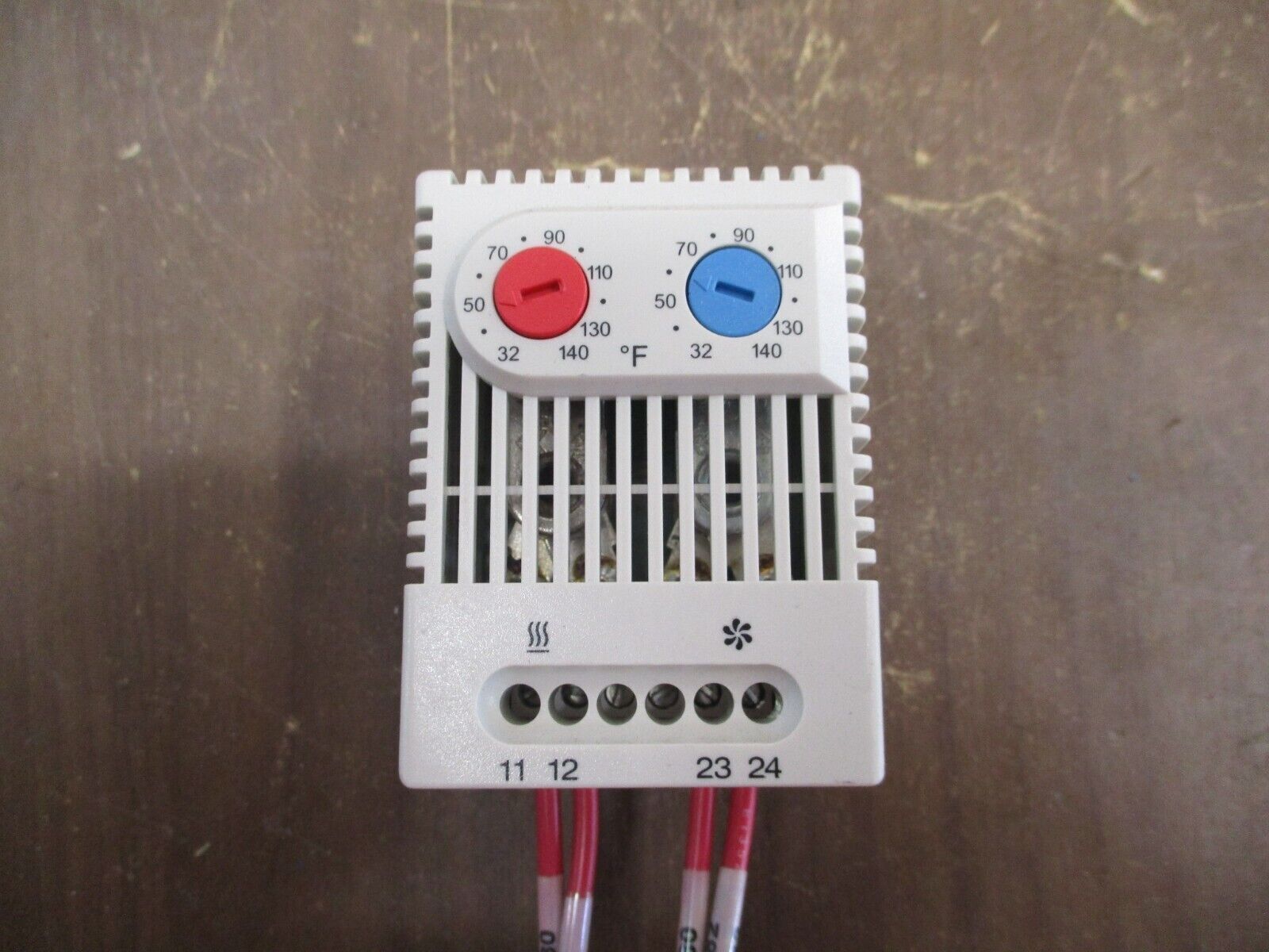 Stego Dual Thermostat ZR 01172.0-01 Range: 32-140°F Used