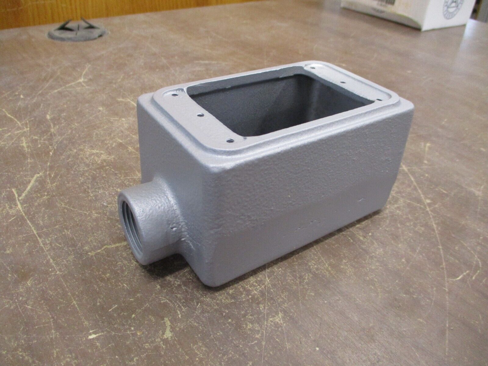 Appleton Cast Device Box FD-1-75 Size 3/4" New Surplus