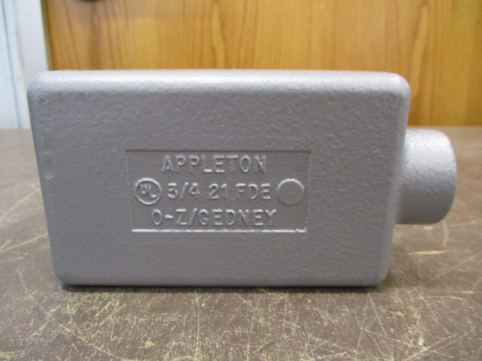 Appleton Cast Device Box FD-1-75 Size 3/4" New Surplus