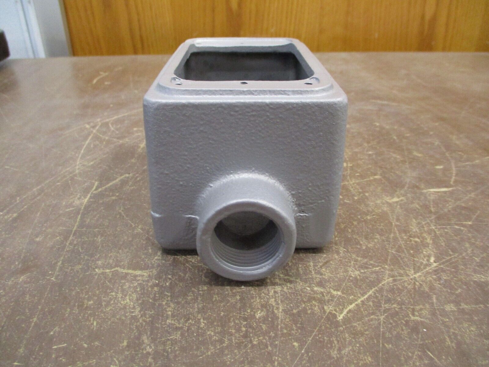 Appleton Cast Device Box FD-1-75 Size 3/4" New Surplus