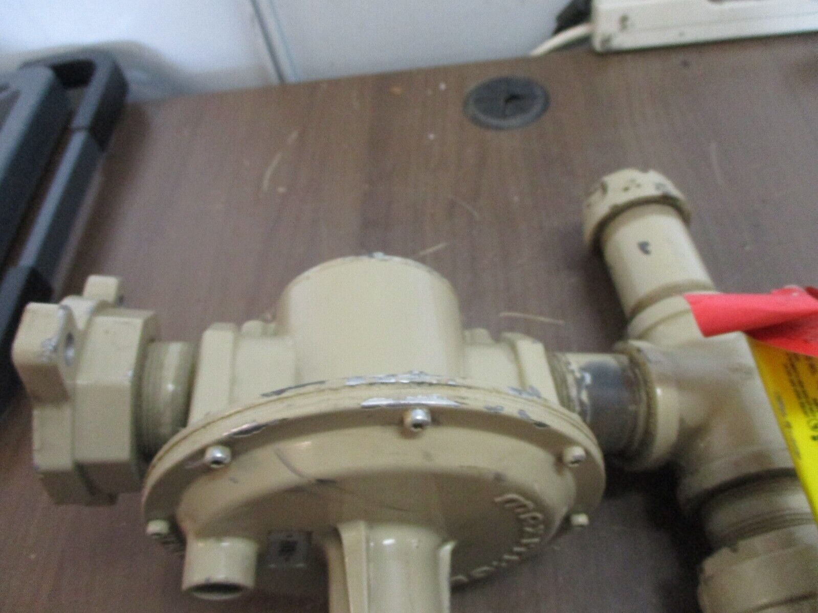 Maxitrol Regulator RV81 w/ GB-50 Valve Used