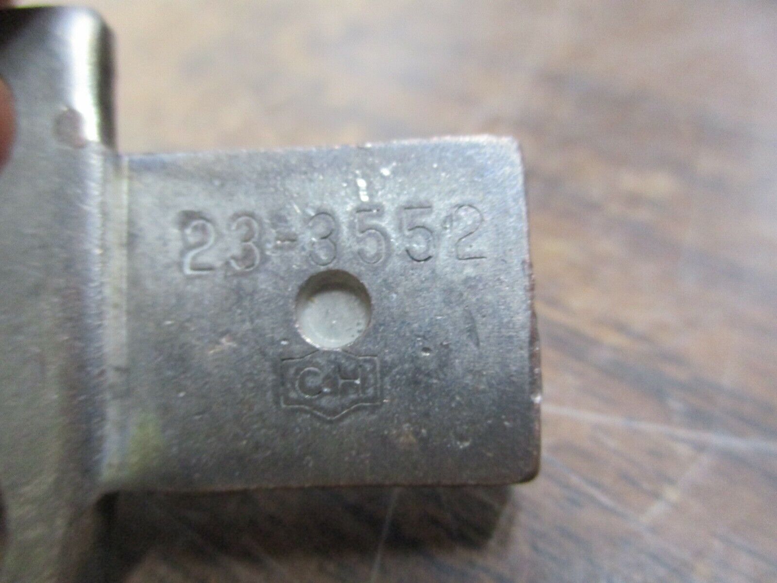 Cutler-Hammer Replacement Contact 23-3552 *Lot of 3* Used