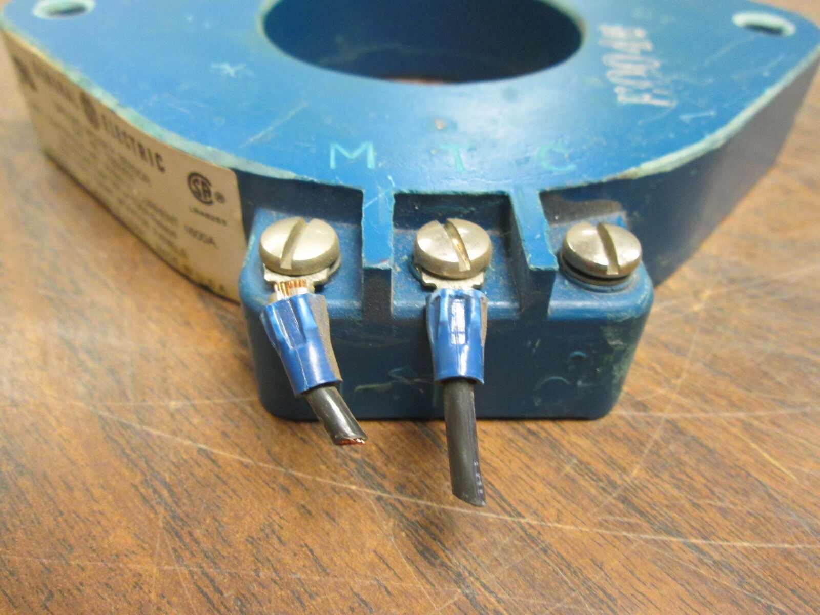 GE Ground Break Sensor TGS0002 For Type TGSR Relays 1600A Used