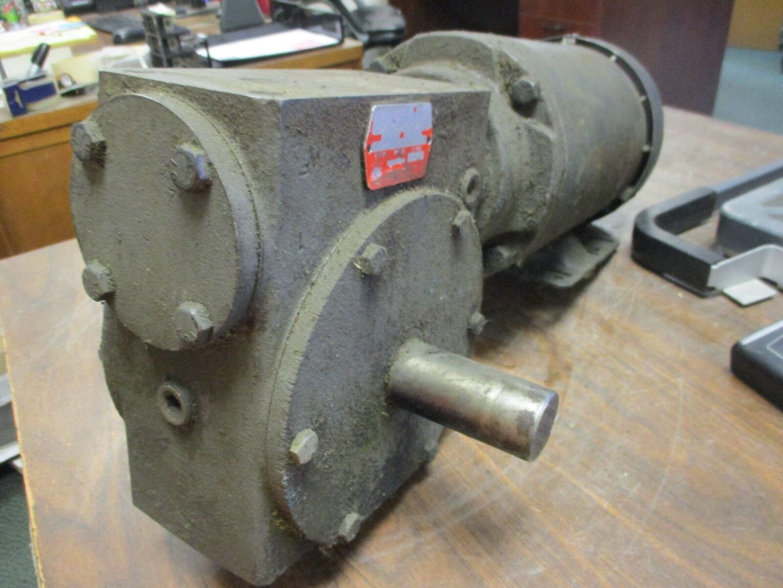 Leeson C145T11FK2D Motor w/ Gear 120428.00 1HP 1200RPM FR:G145TC ENCL:TEFC Used