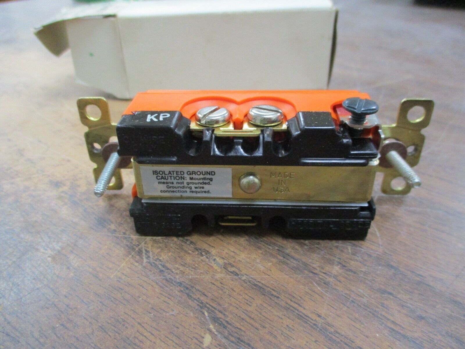 Bryant Tech Spec Duplex Outlet 9300IG 20A 125V 2P 3W Orange New Surplus