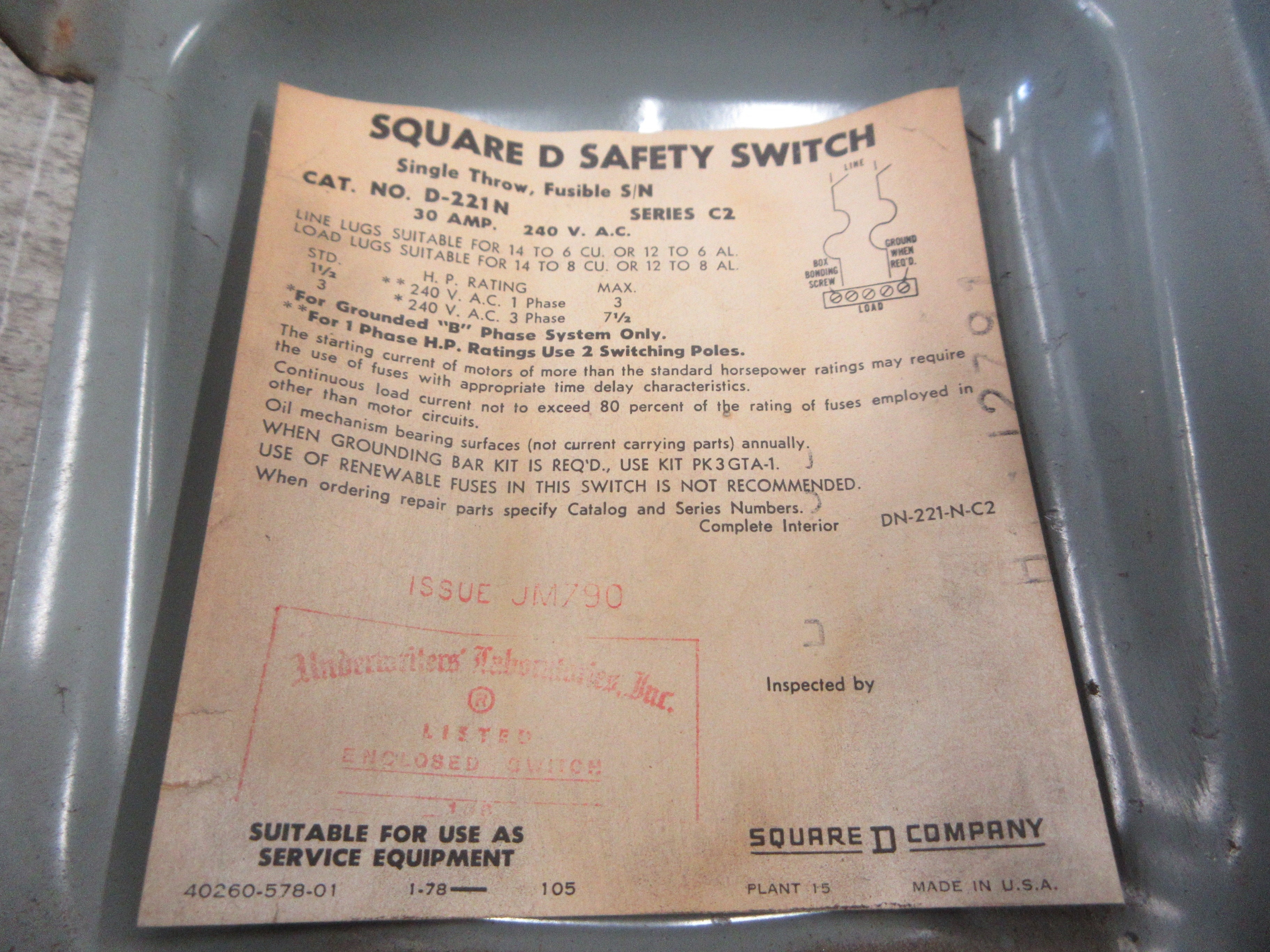 Square D Fusible Safety Switch/Disconnect D-221N 30A 240V Used