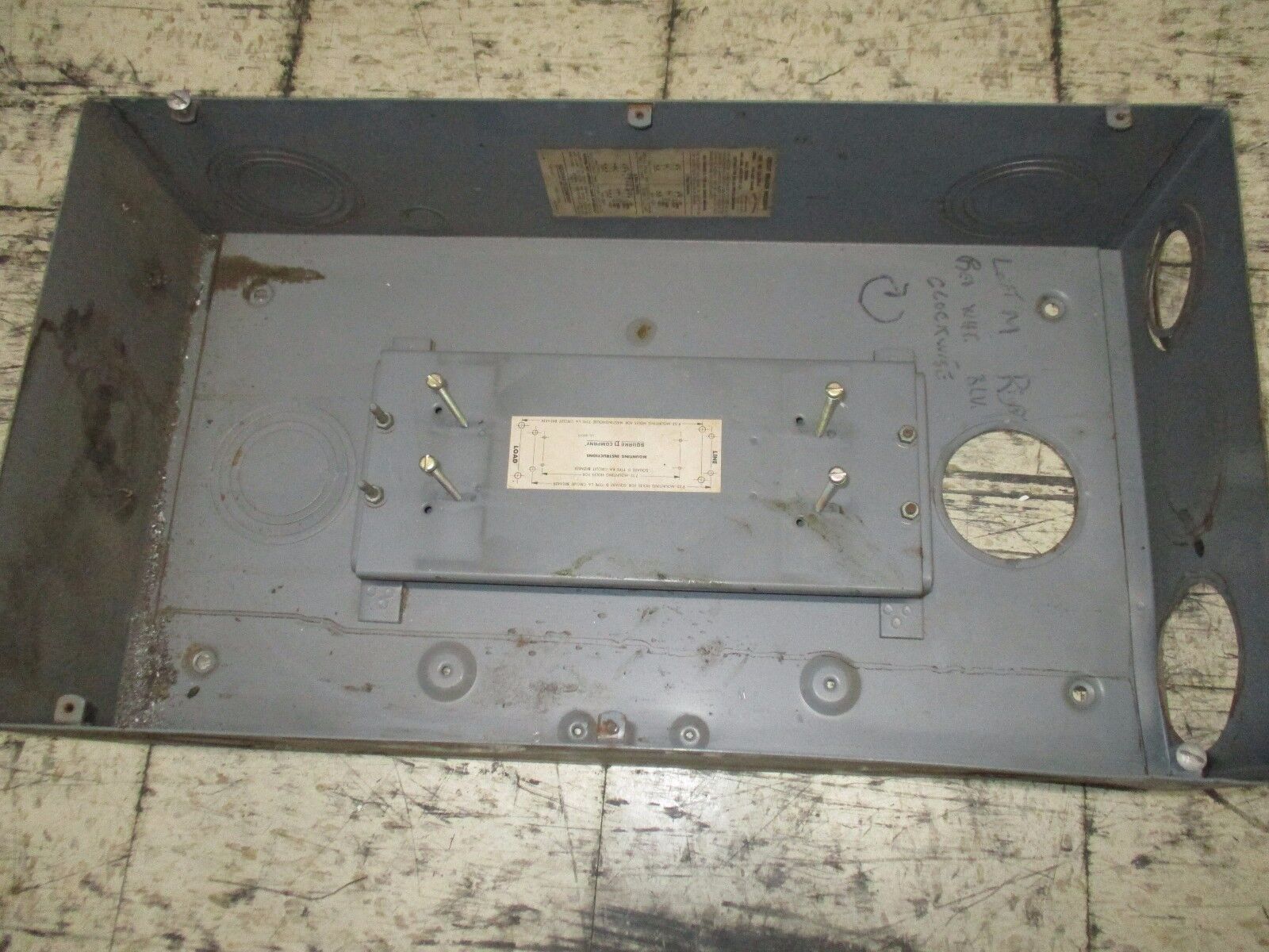 Square D Circuit Breaker Enclosure LA-400-S 400A 600V Used