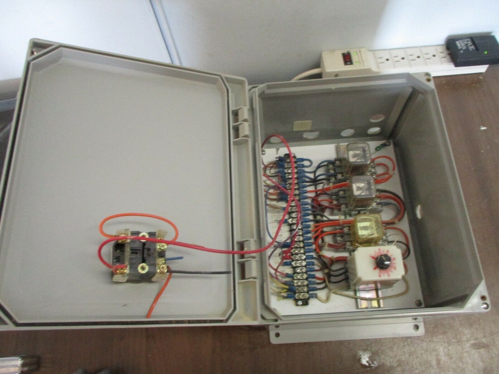 Automated Environment, Inc. Variable Speed Cross Belt Control Unit VS XB-1 Used