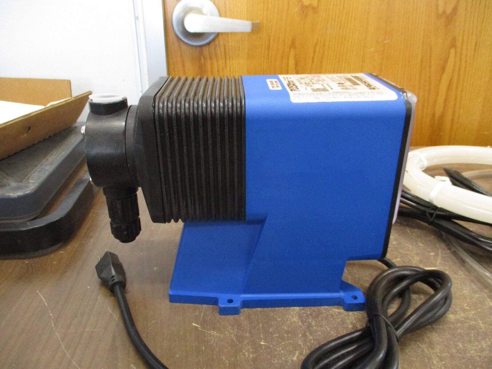 Pulsatron Electronic Metering Pump LME4TA-KTC3-130 44GPD/7.0LPH 115V 0.60A