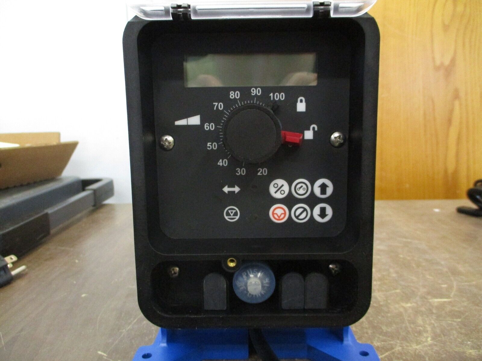 Pulsatron Electronic Metering Pump LME4TA-KTC3-130 44GPD/7.0LPH 115V 0.60A