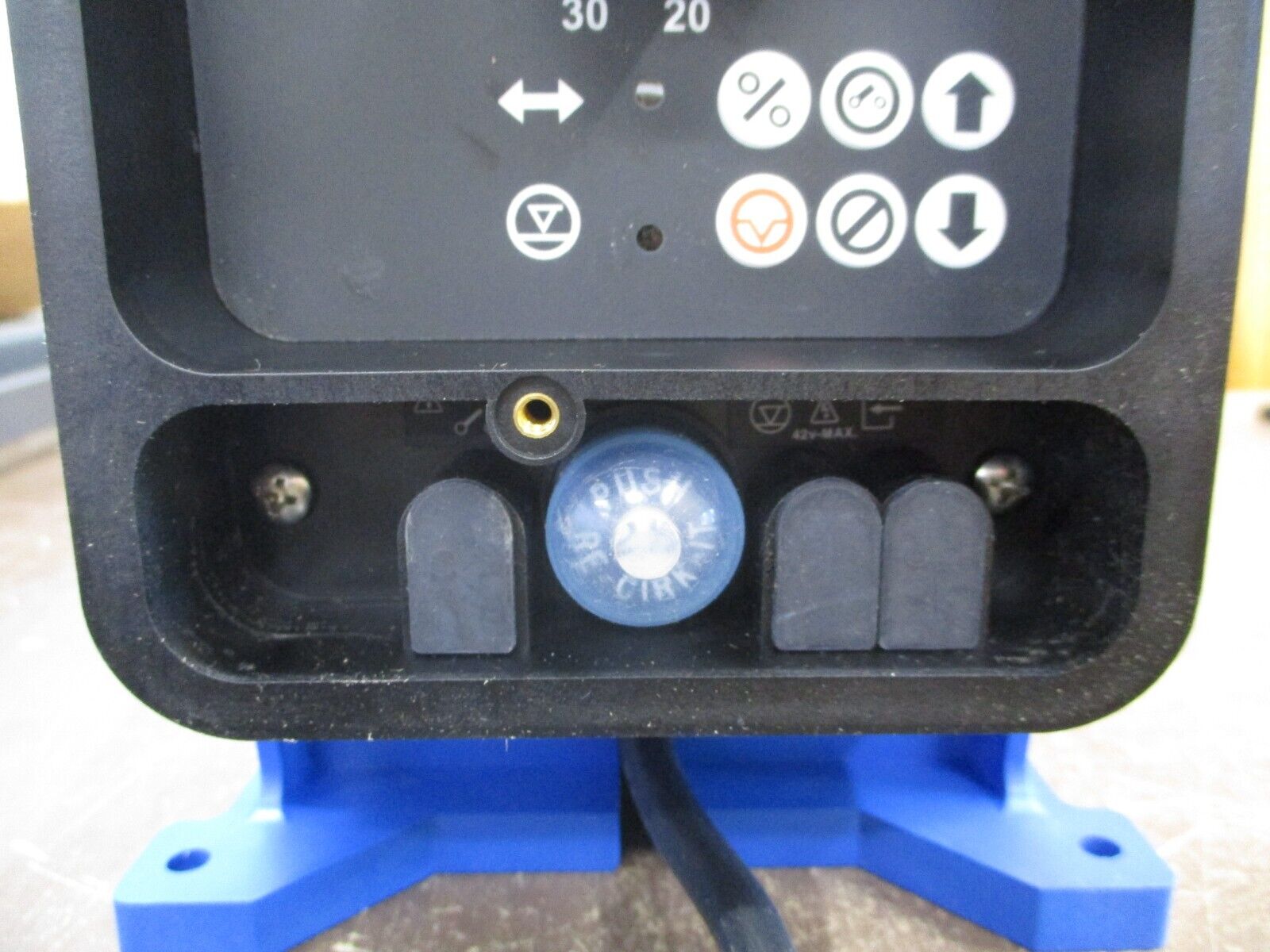 Pulsatron Electronic Metering Pump LME4TA-KTC3-130 44GPD/7.0LPH 115V 0.60A