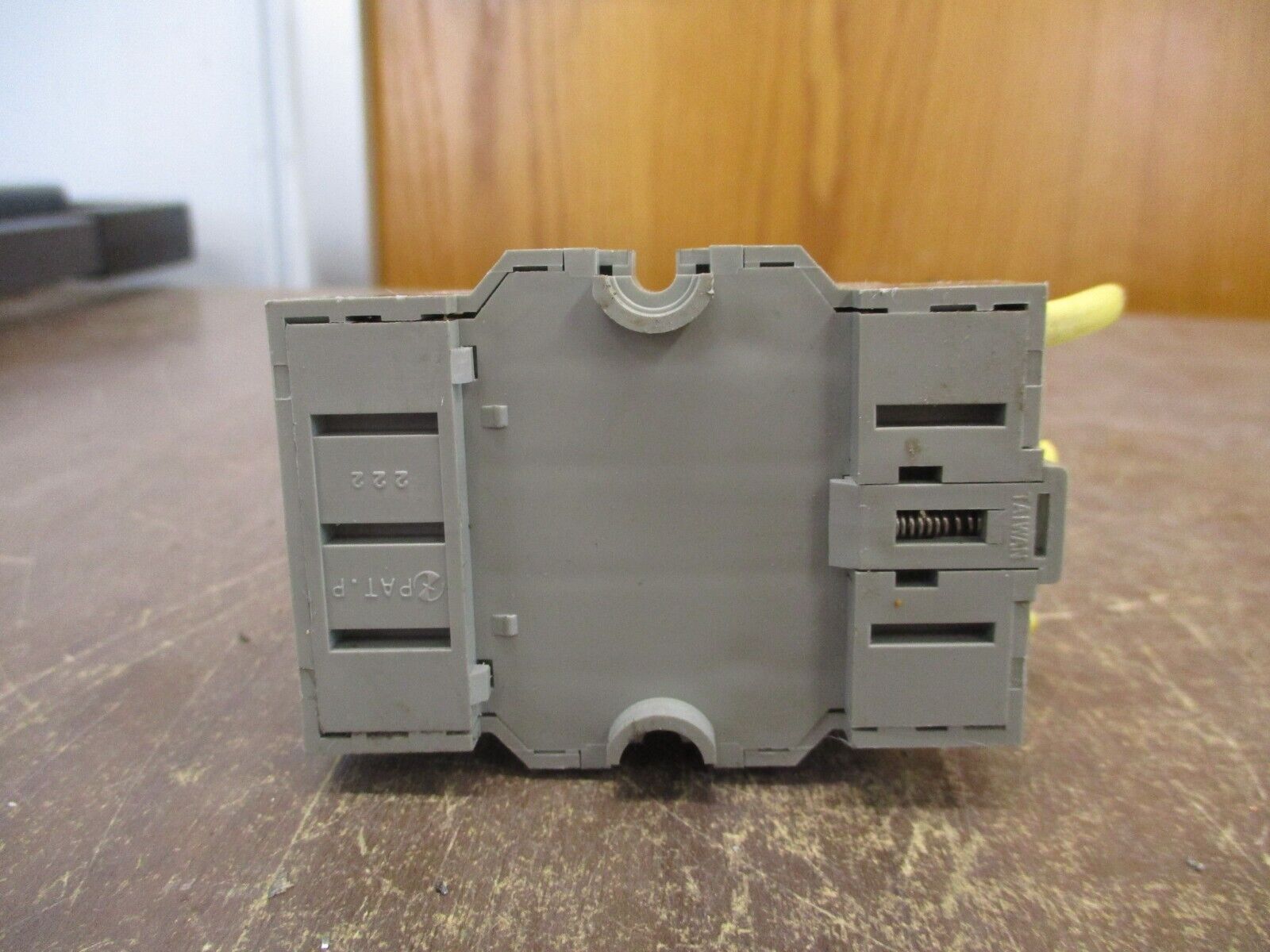 IDEC Relay w/ Base RH4B-UL 24VDC *Lot of 2* Used