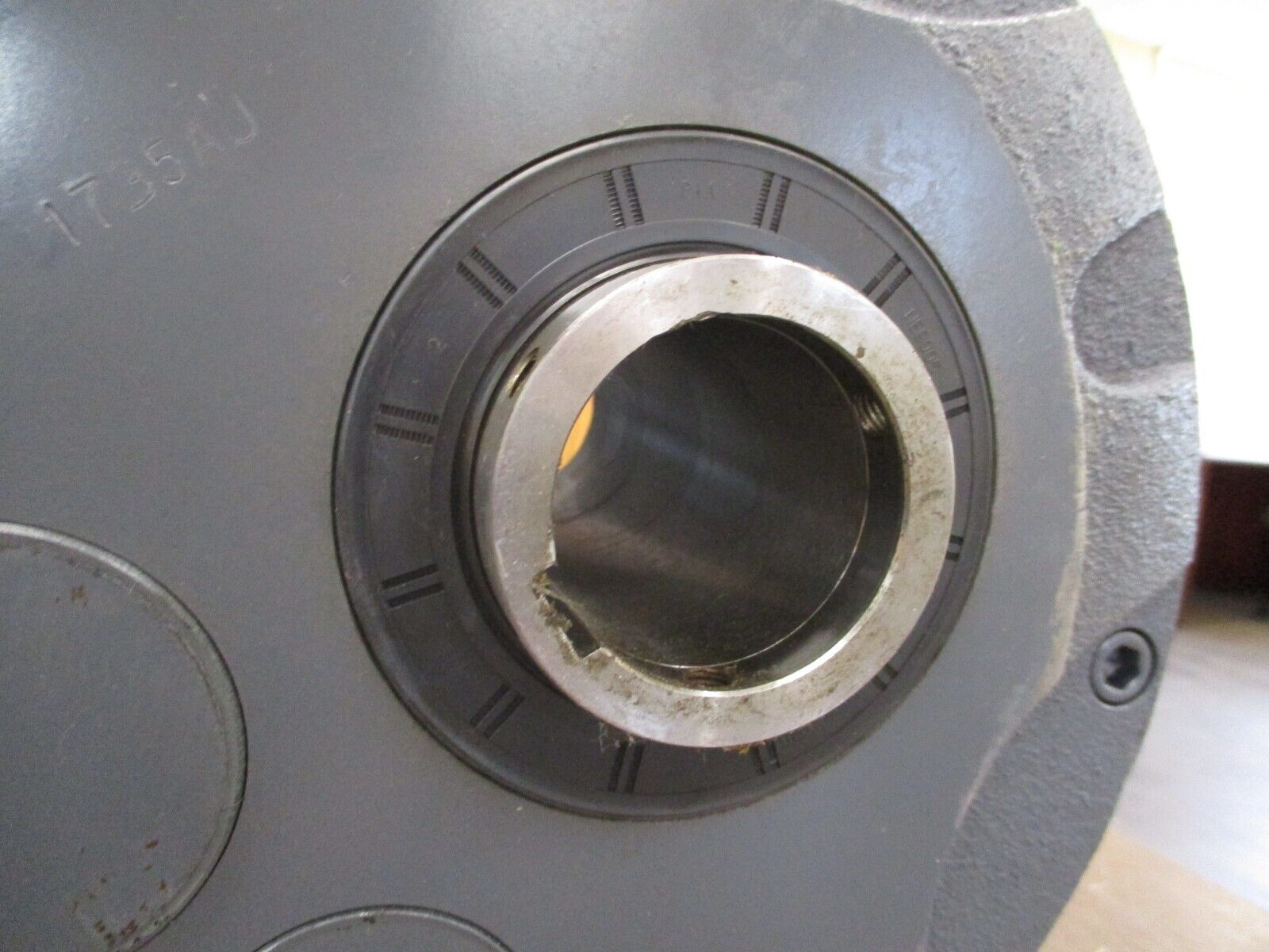 Boston Gear Helical Reducer F239D-17-B9 4.96HP In, 1750RPM In Ratio 17.28:1 Used