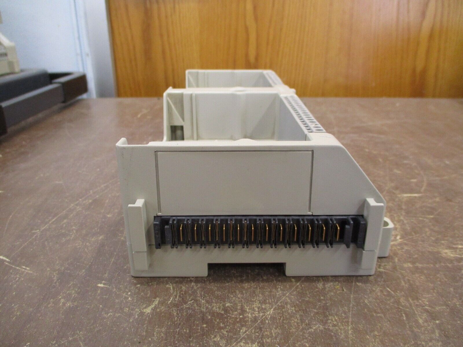 Emerson Ovation Process Control Base 1B30035H01 Rev. 05 Used