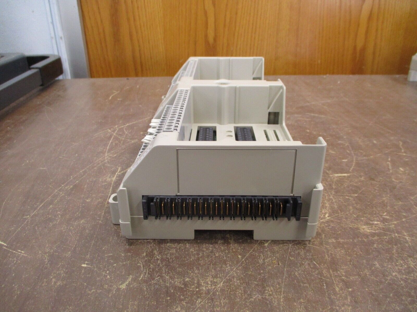 Emerson Ovation Process Control Base 1B30035H01 Rev. 05 Used