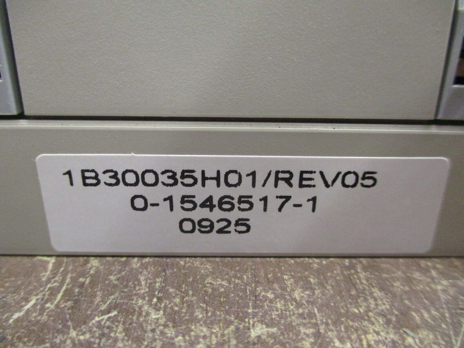 Emerson Ovation Process Control Base 1B30035H01 Rev. 05 Used