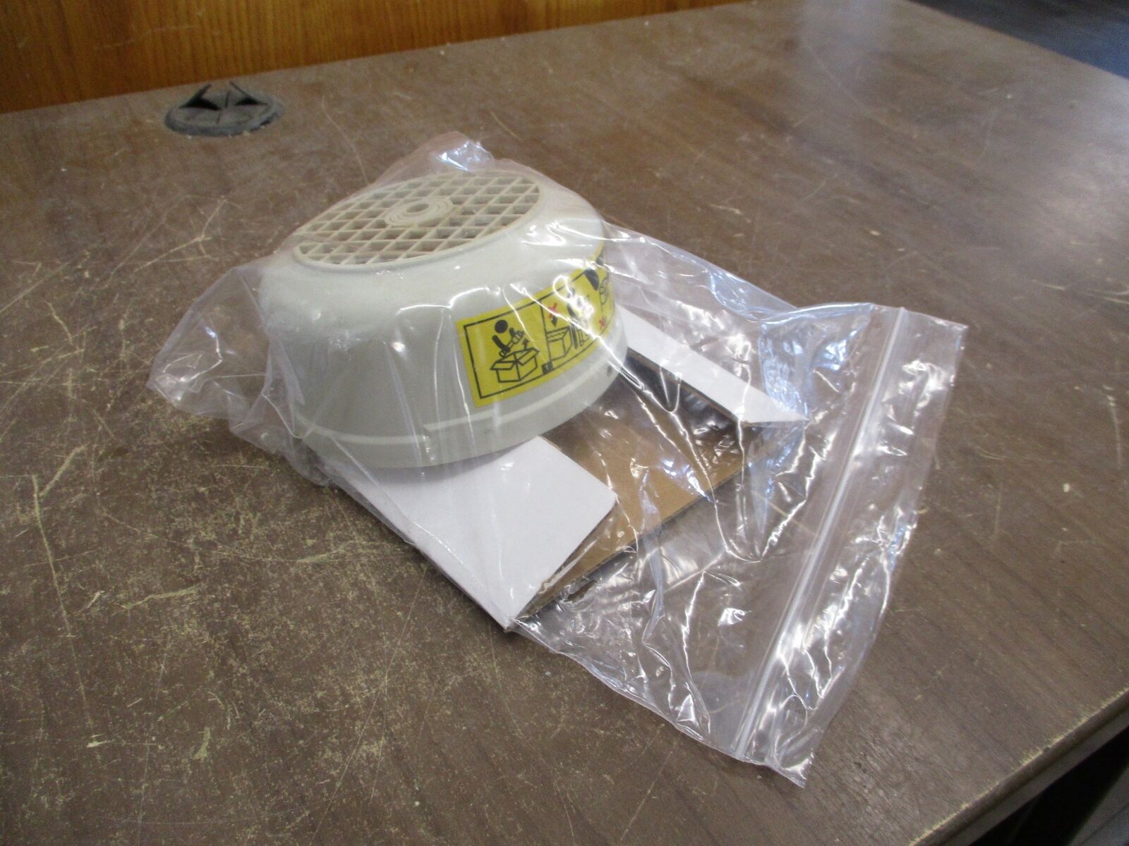 Hendor D9X Pump Motor Cover 2100241292 *No Box* New Surplus