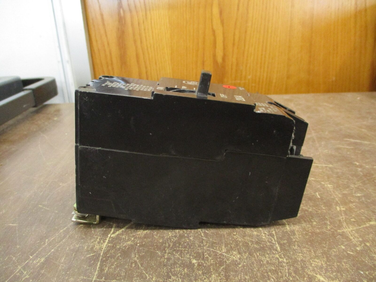 GE Bolt-On Circuit Breaker TEY220 M02 20A 480/277V 2P Used