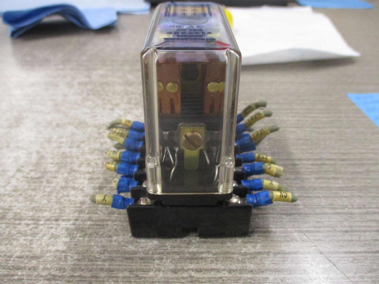 Struthers Dunn Relay 219FXXP 32VDC Coil W/Base Used