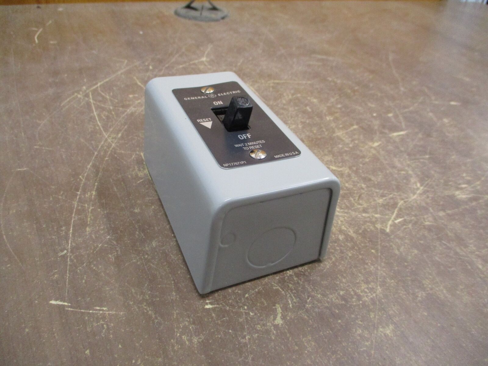 GE Manual Starter CR101Y1 115/230V 25-60Hz 1P New Surplus