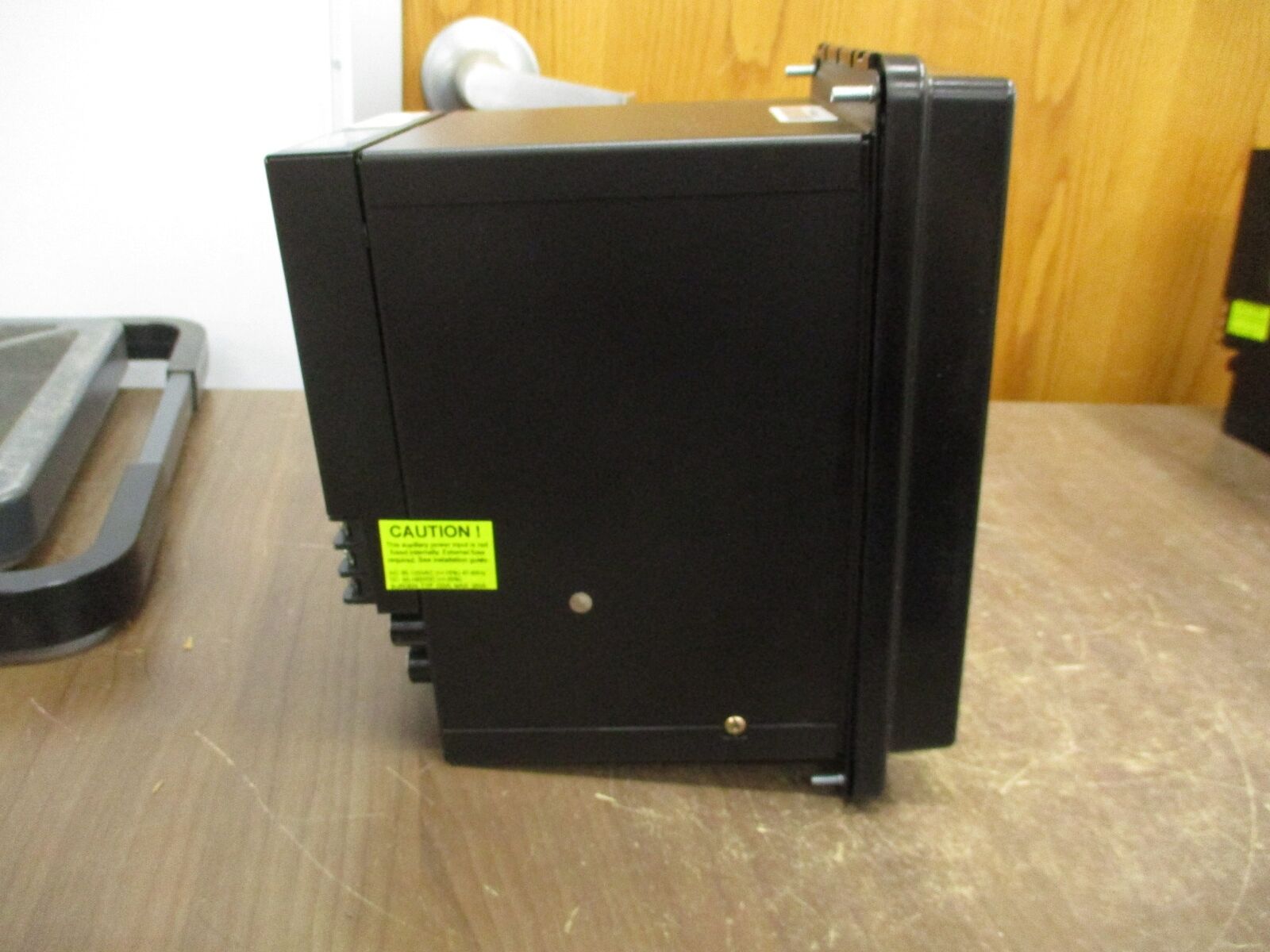 Square D PowerLogic ION 8600 Power Meter S8600A4C0H6A0A0A Used