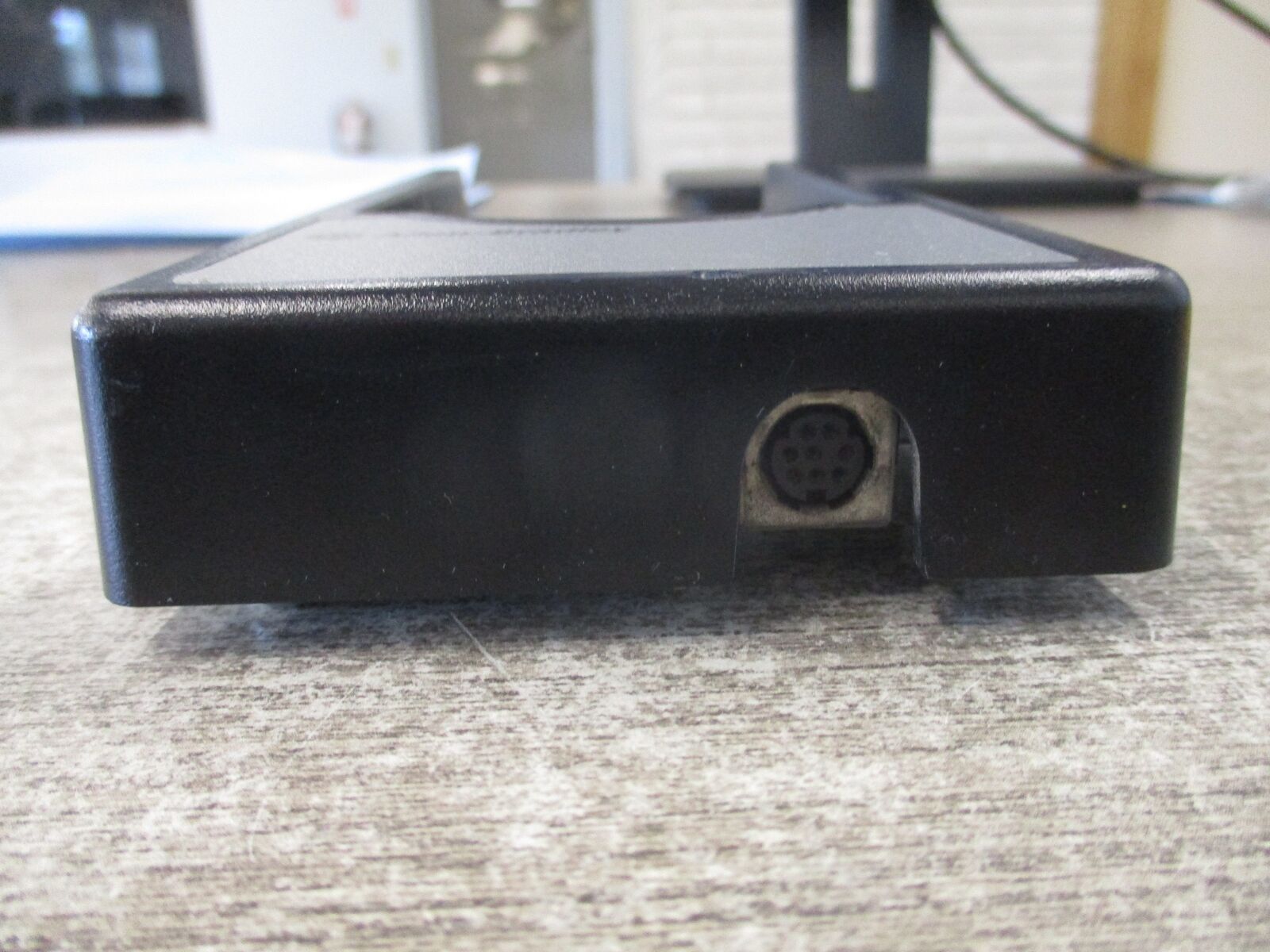 Allen-Bradley Door Mount Bezel 20-HIM-B1 Ser. A 12VDC 280mA Used