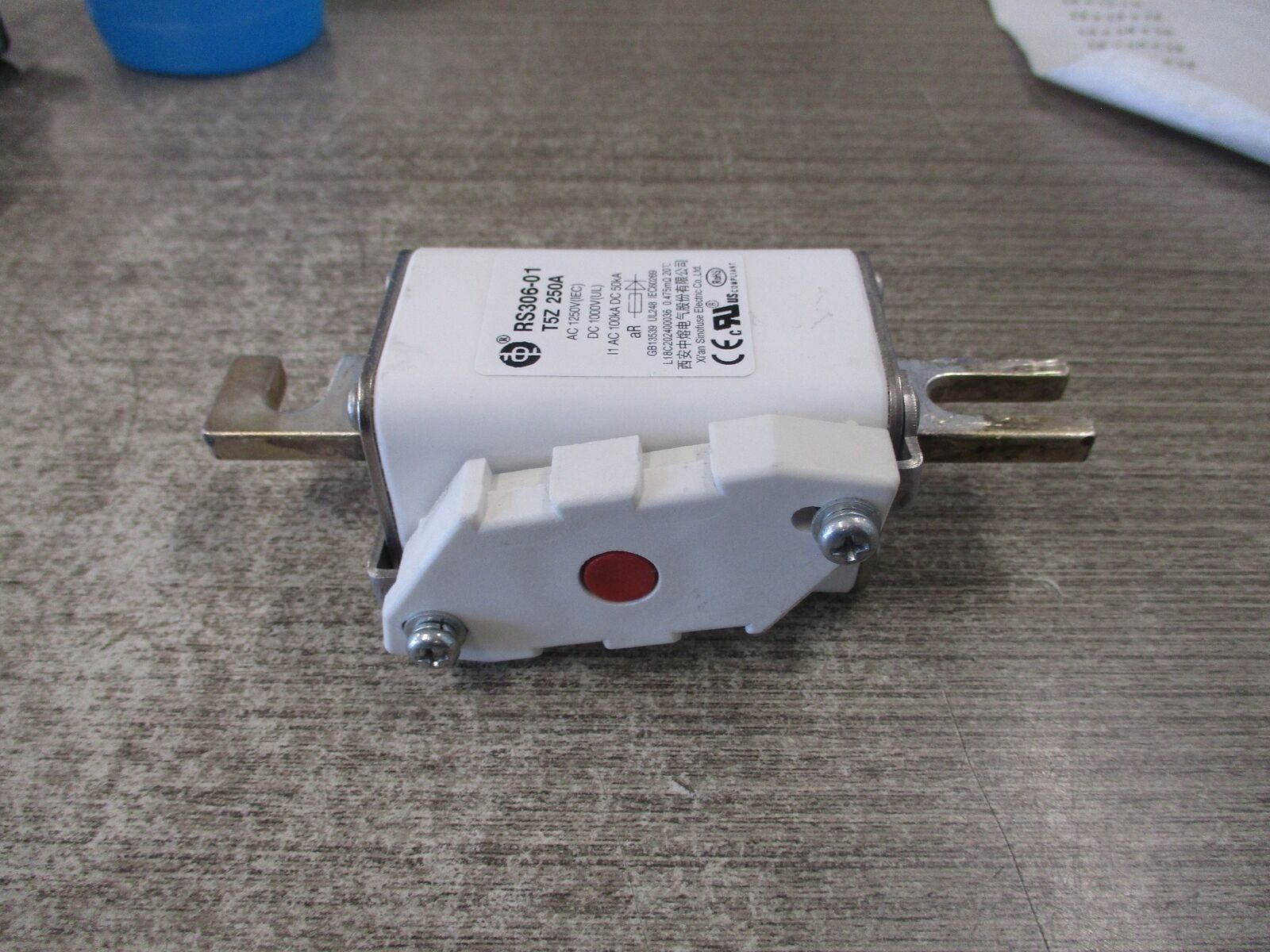 Xi'an Sinofuse Fuse RS306-01 250A 1250V Used