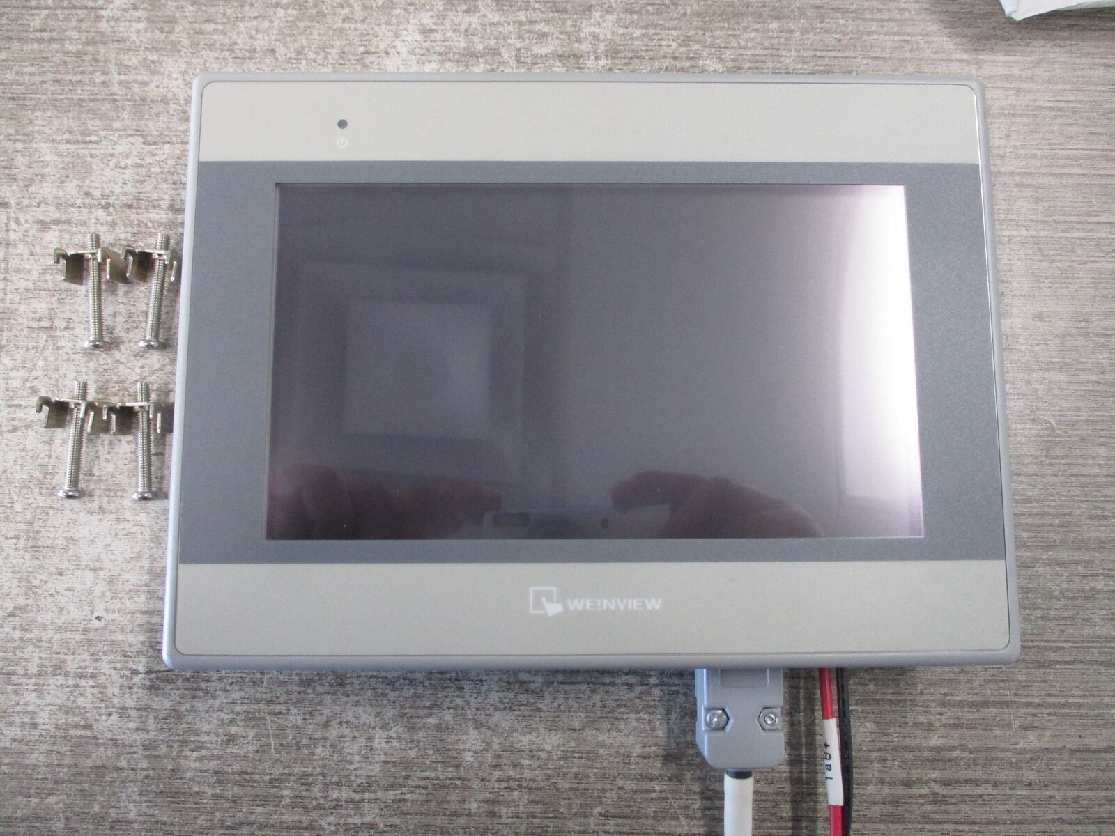 Weinview Touch Screen HMI MT6071EB 24VDC 350mA Used