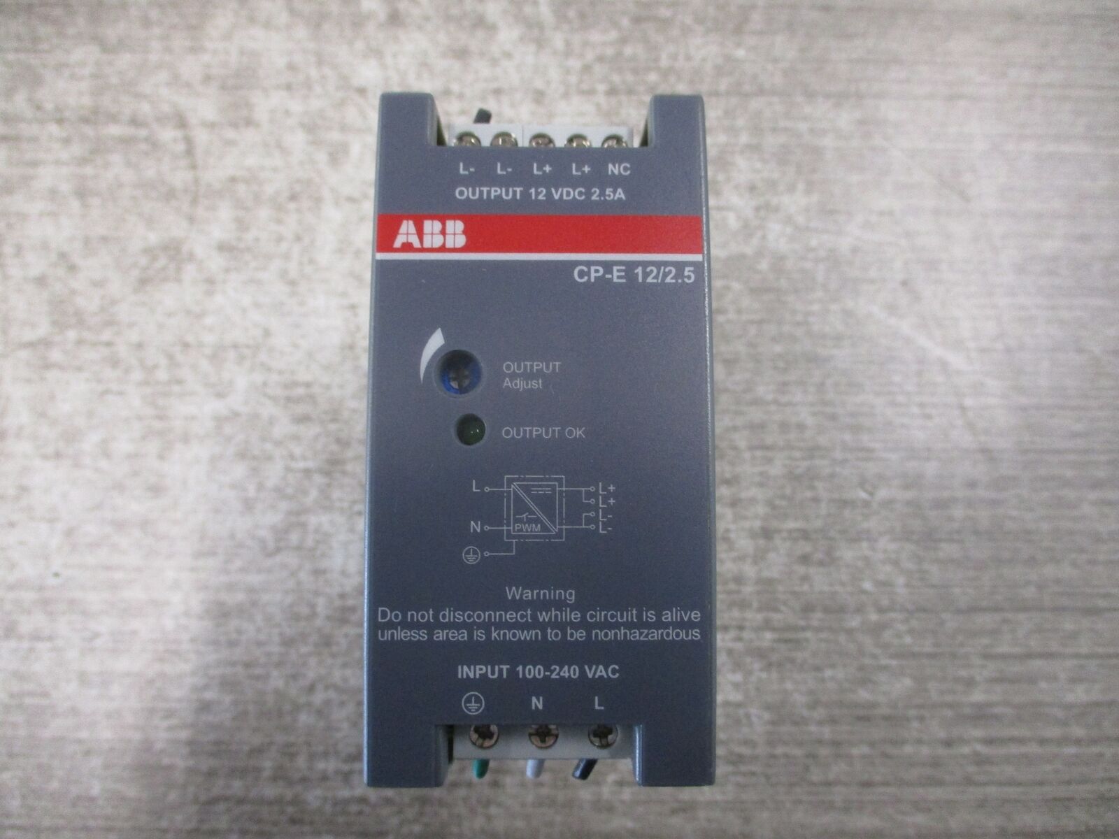 ABB Switch Mode Power Supply CP-E 12/2.5 30W Input: 100-240VAC / 47-63Hz / 800mA