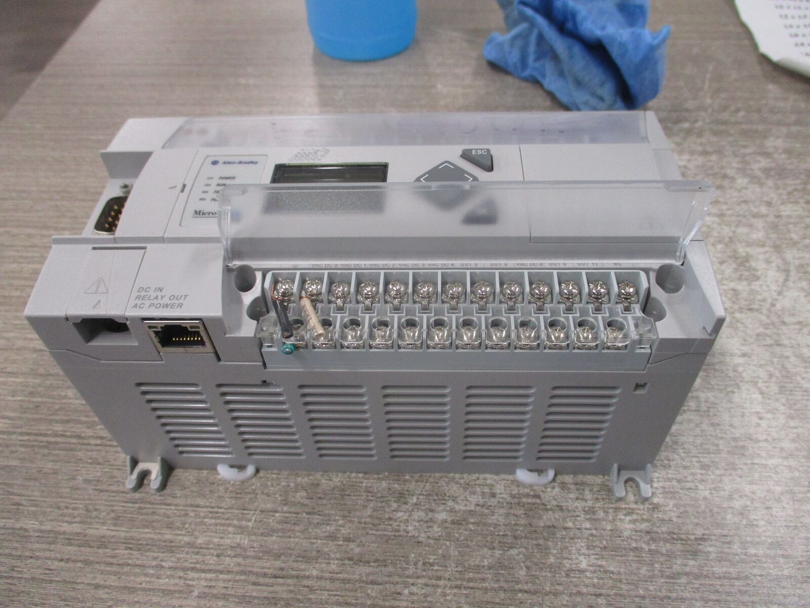 Allen-Bradley MicroLogix 1400 Controller 1766-L32BWA Ser. B FW: 15 32PT Used