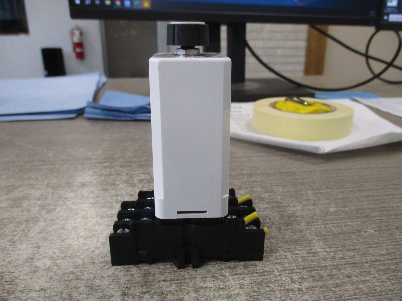 Allen-Bradley Time Delay Relay 700-HS12BA1 Ser. A Range: 1.0-180 sec On-Delay W/