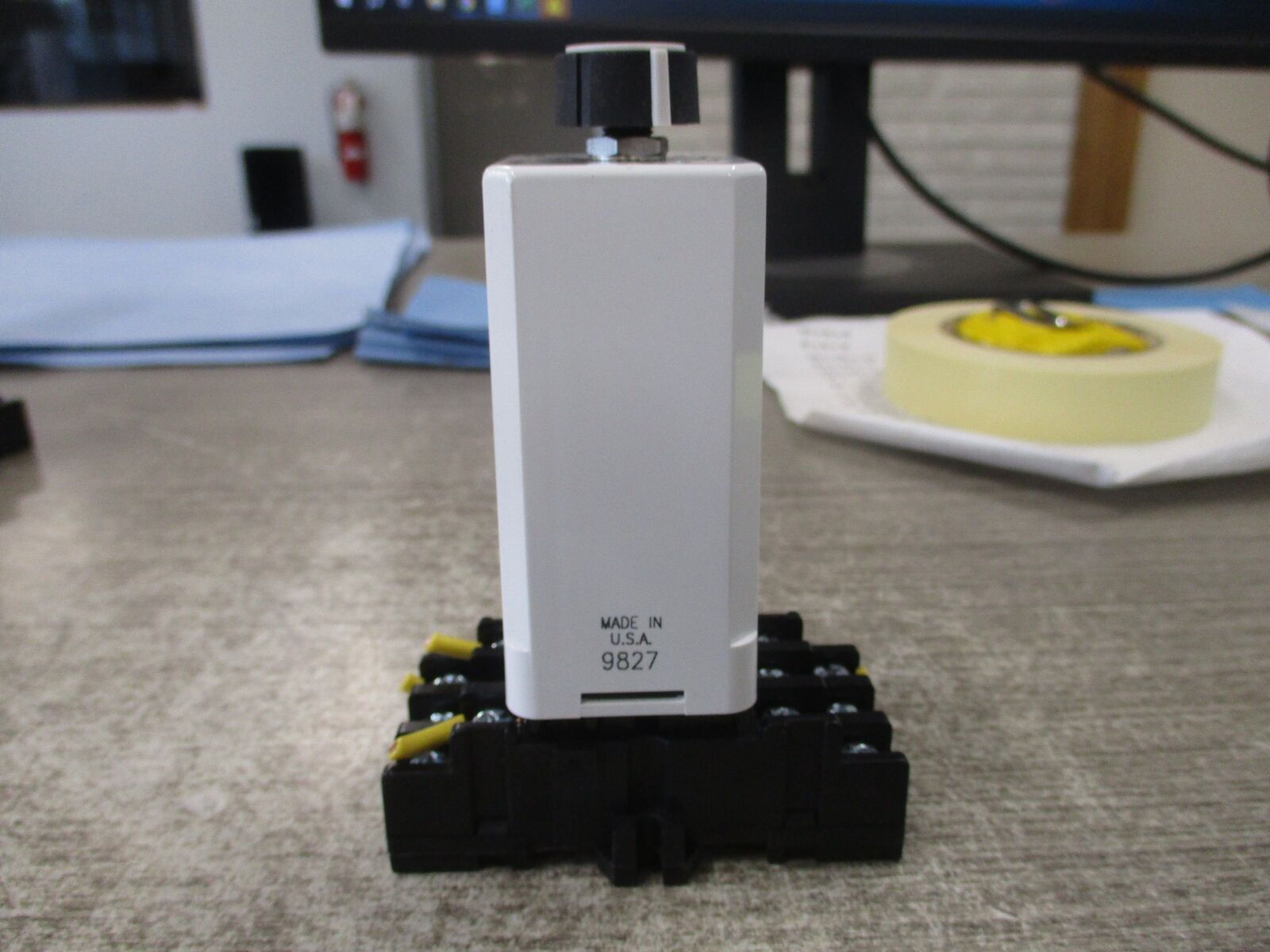 Allen-Bradley Time Delay Relay 700-HS12BA1 Ser. A Range: 1.0-180 sec On-Delay W/