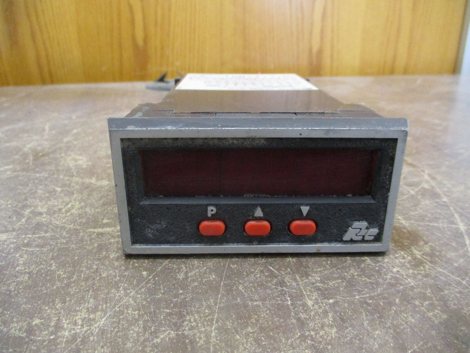Red Lion Controls Intelligent Process Meter IMP23107 Used