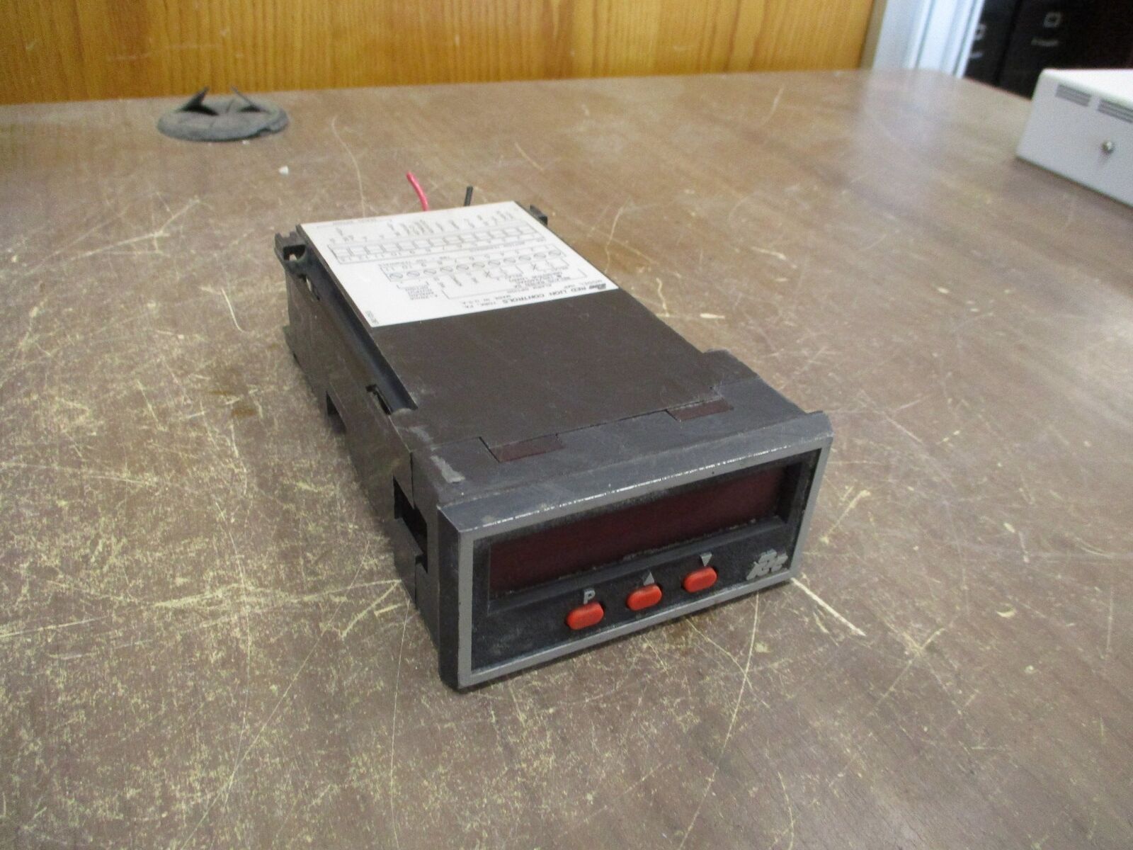 Red Lion Controls Intelligent Process Meter IMP23107 Used