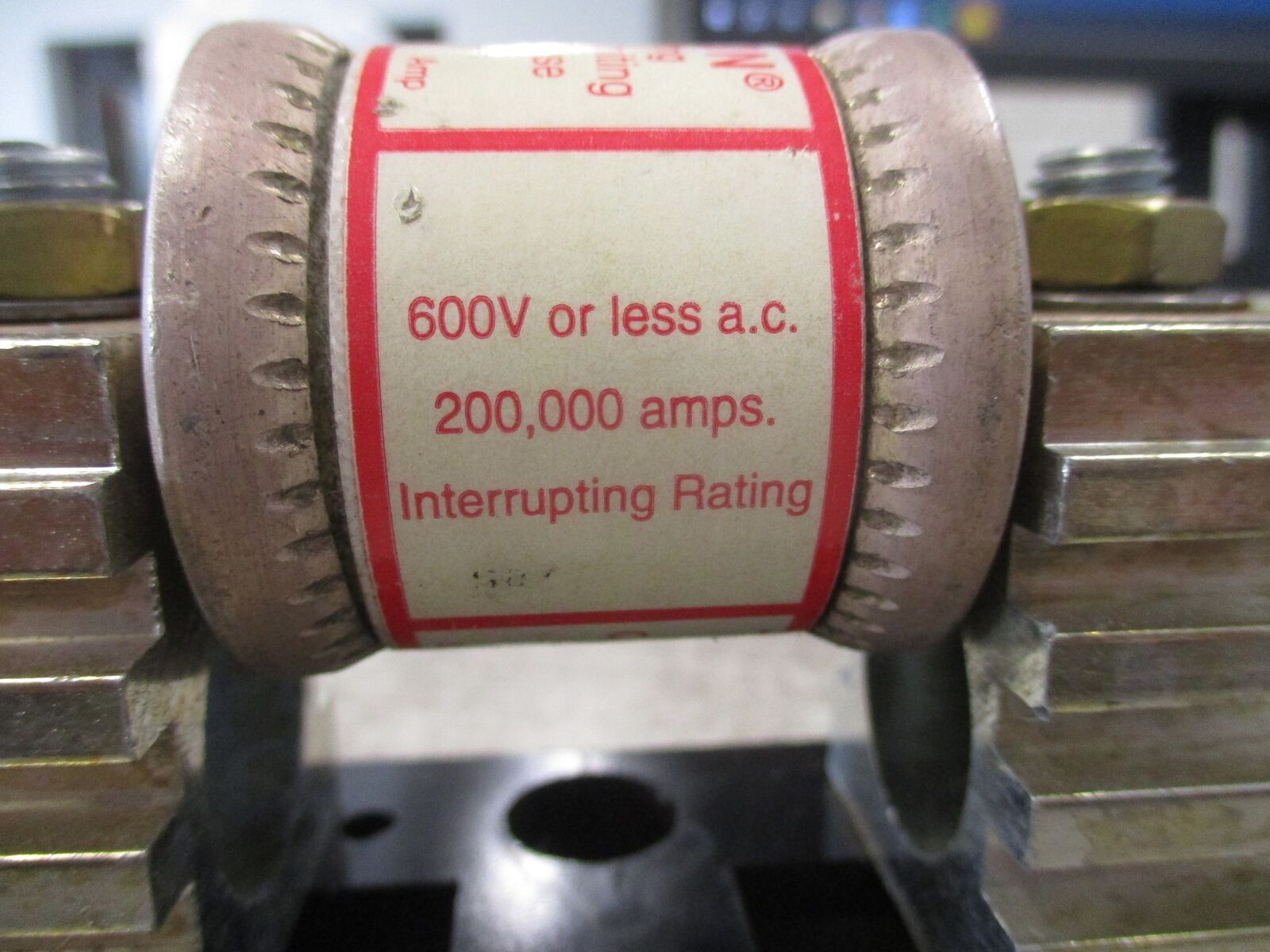 Buss Fuseholder W/Fuse T60400-1C 400A 600V 1P W/JJS-400 Fuse Used
