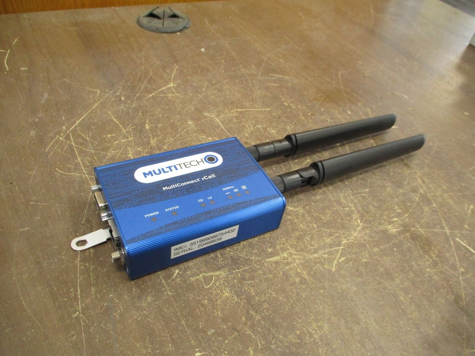 Multitech Multiconnect rCell Cellular to Ethernet Bridge MTR-LVW2-B07 HW Ver. V1