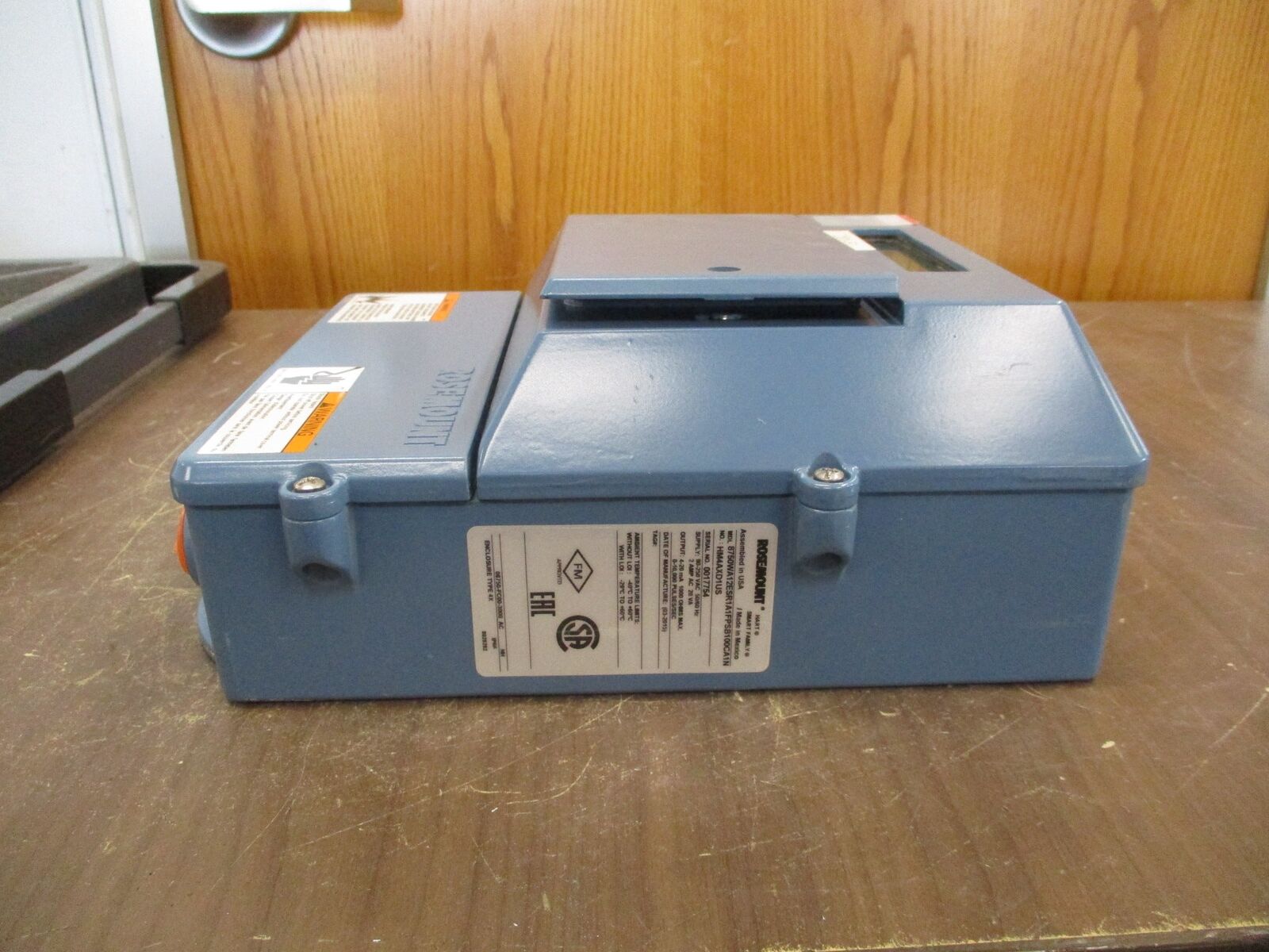 Rosemount Flow Transmitter 8750WA12ESR1A1FPSB100CA1N HM4AXD1US Used