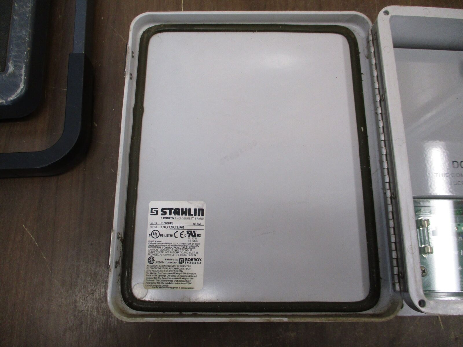Solid State Instruments Interface Relay CIR-22PS 3R/4X Enclosure Used