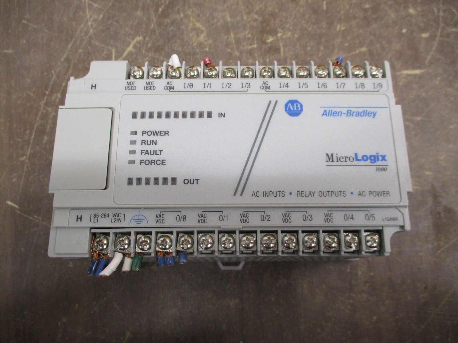 Allen-Bradley MicroLogix 1000 Controller 1761-L16AWA Ser. E FRN 1.0 Used
